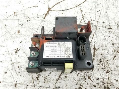 auxillary power distribution box crown vic 